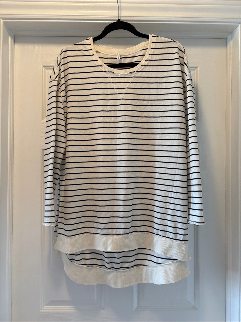Z Supply Off White & Black Striped Scoop-Neck Long Sleeve Top